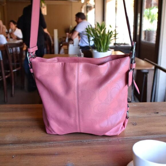 COACH Perforated Signature Bag in coral pink and wristlet set - Picture 8 of 13